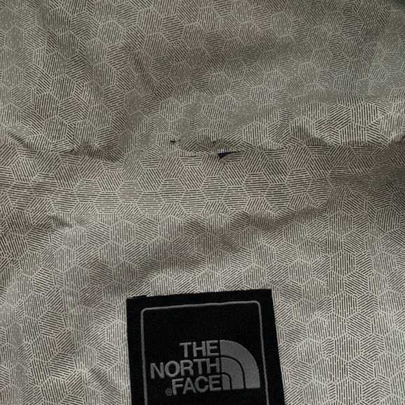 The North Face Navy Blue and Pink Rain Jacket - Picture 11 of 11